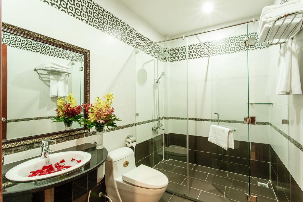 Long Bao Chau Hotel Thu Dau Mot Quarto foto